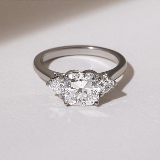 Solitaire-Oval Lab Grown Diamond Engagement Ring