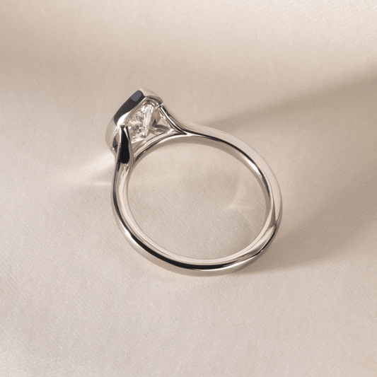 Solitaire-Oval Lab Grown Diamond Engagement Ring