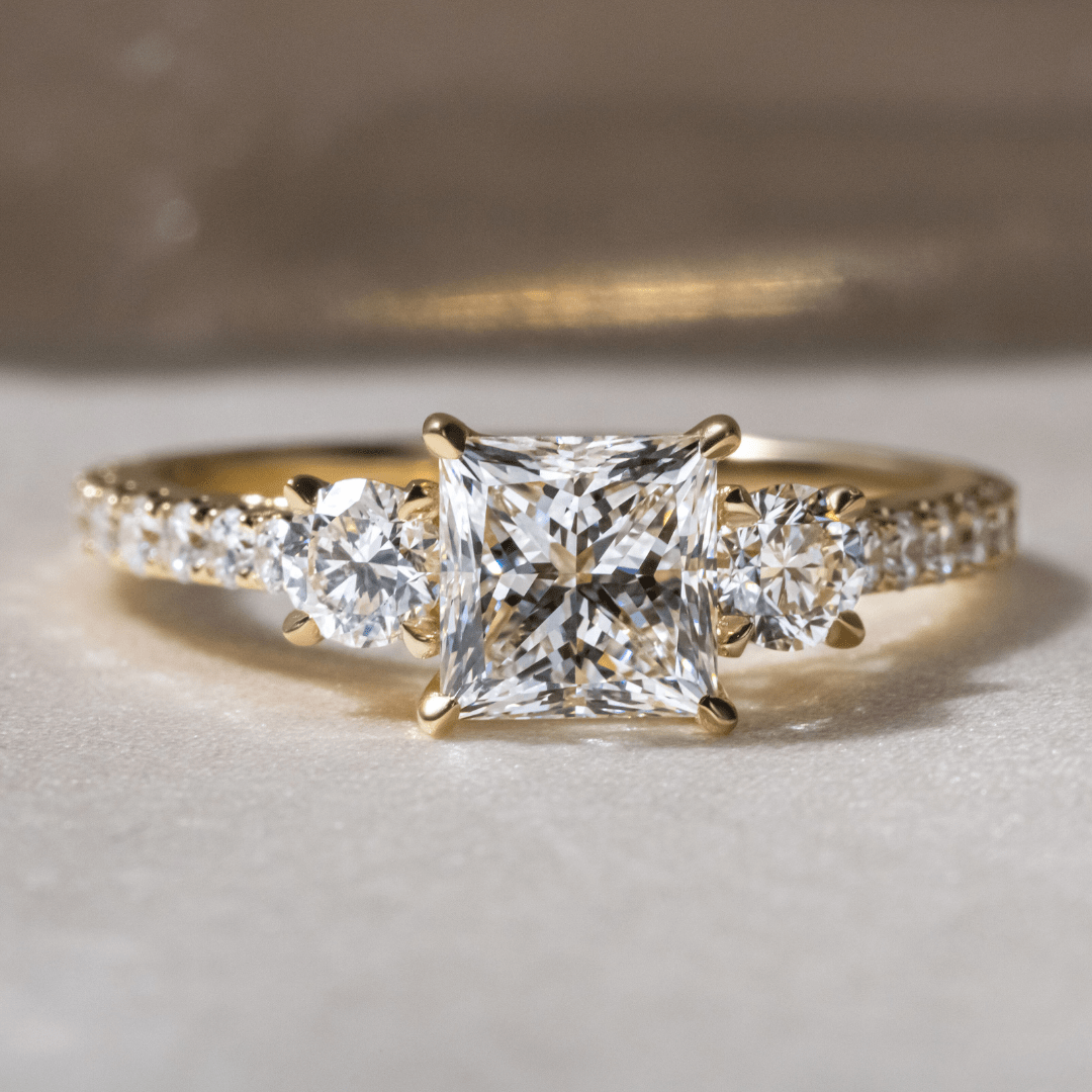 Solitaire-Oval Lab Grown Diamond Engagement Ring