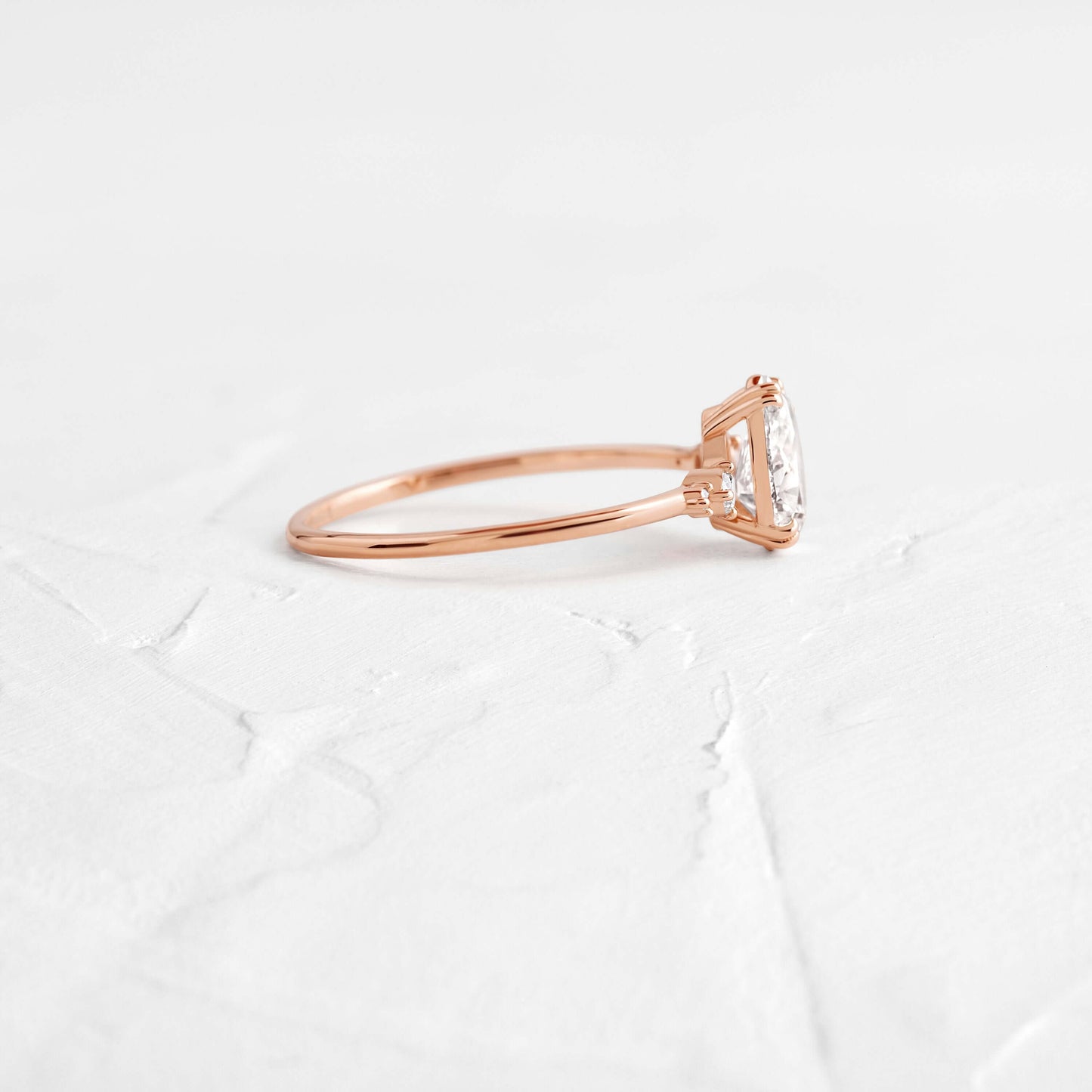 Solitaire-Oval Lab Grown Diamond Engagement Ring