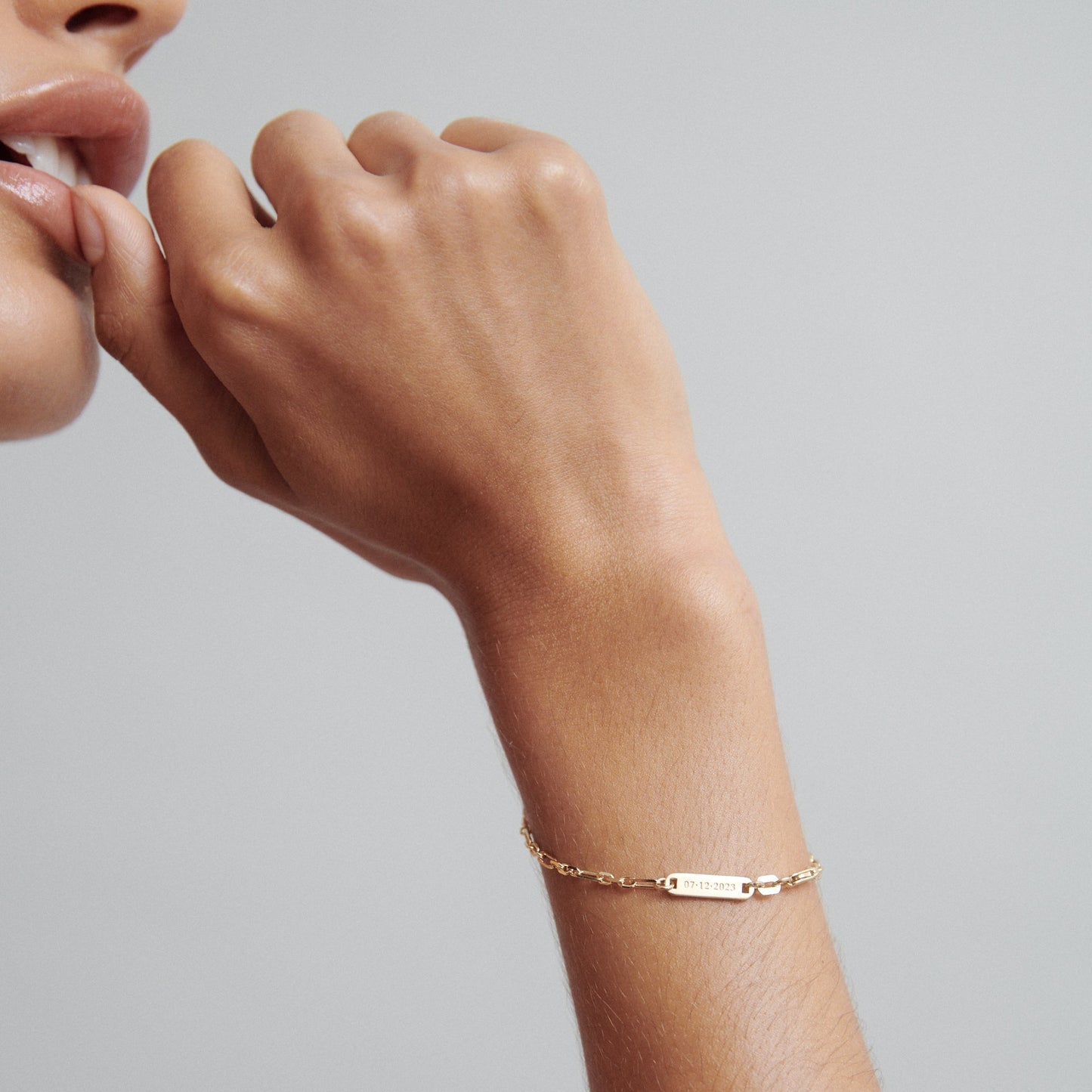 Elegant Gold Paper Clip Chain Bracelet 8