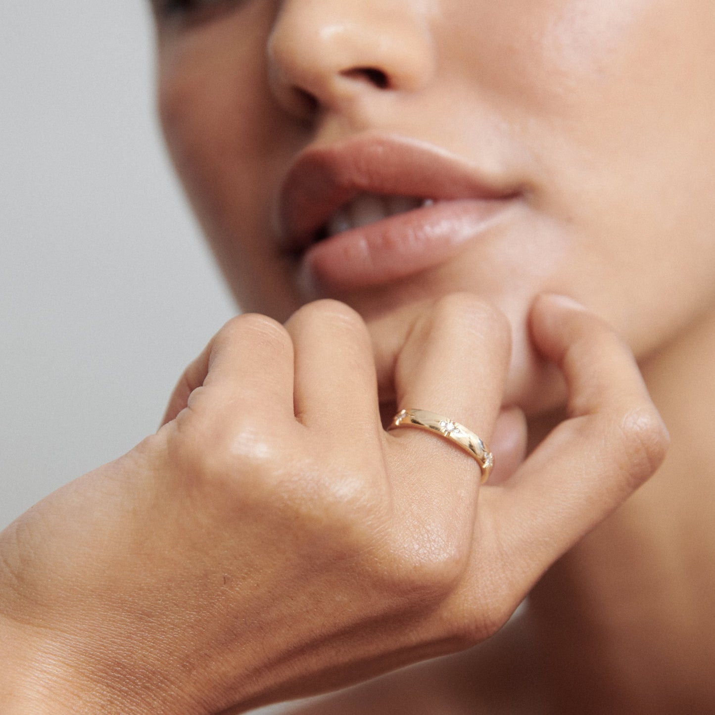 Elegant 0.50 TCW Round Lab Grown Diamond Wedding Band 4