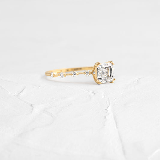 Solitaire-Oval Lab Grown Diamond Engagement Ring
