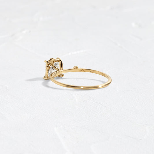 Solitaire-Oval Lab Grown Diamond Engagement Ring