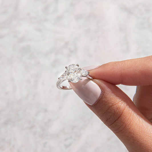 Solitaire-Oval Lab Grown Diamond Engagement Ring