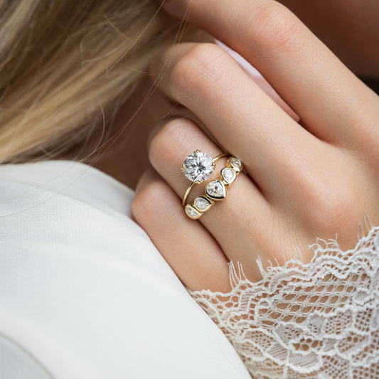 Solitaire-Oval Lab Grown Diamond Engagement Ring