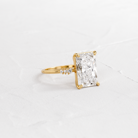 Solitaire-Oval Lab Grown Diamond Engagement Ring