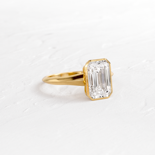 Solitaire-Oval Lab Grown Diamond Engagement Ring