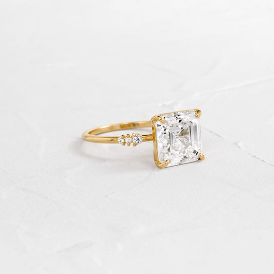 Solitaire-Oval Lab Grown Diamond Engagement Ring