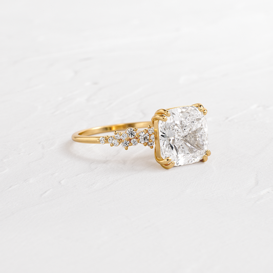 Solitaire-Oval Lab Grown Diamond Engagement Ring