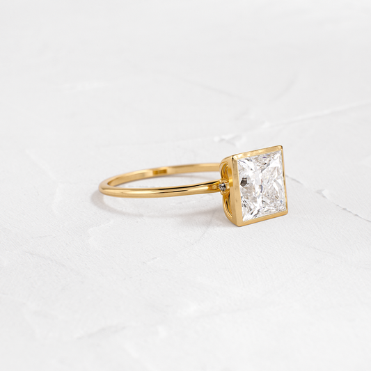 Solitaire-Oval Lab Grown Diamond Engagement Ring