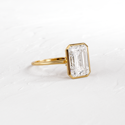Solitaire-Oval Lab Grown Diamond Engagement Ring