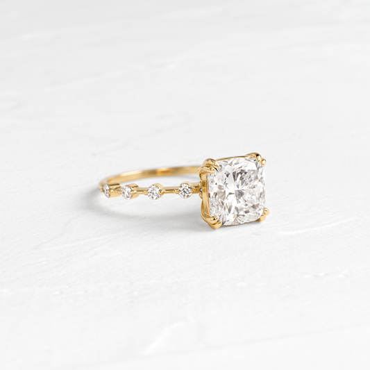 Solitaire-Oval Lab Grown Diamond Engagement Ring