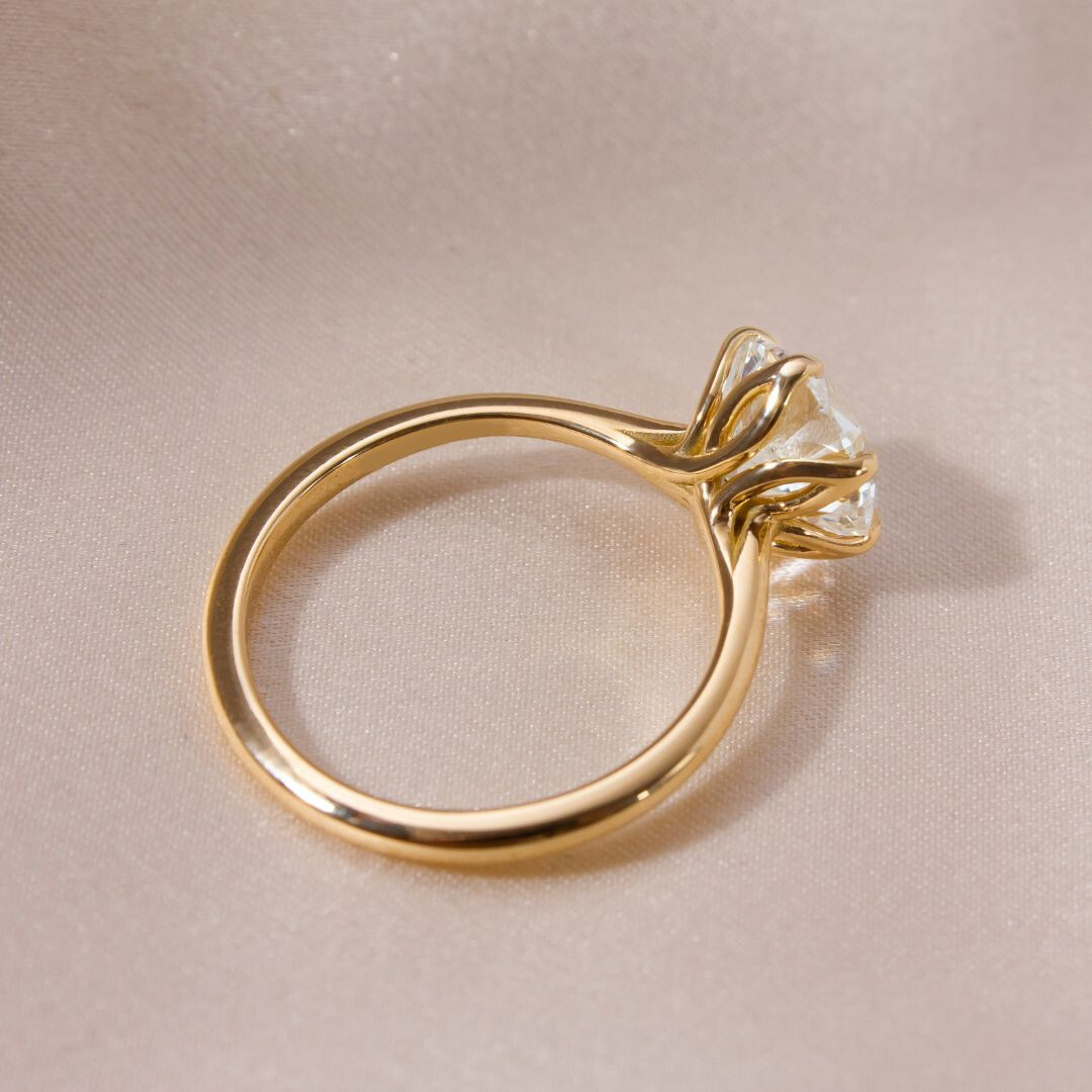 Solitaire & Tulip Style-Round Lab Grown Diamond Engagement Ring