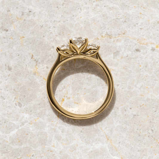 Solitaire-Oval Lab Grown Diamond Engagement Ring