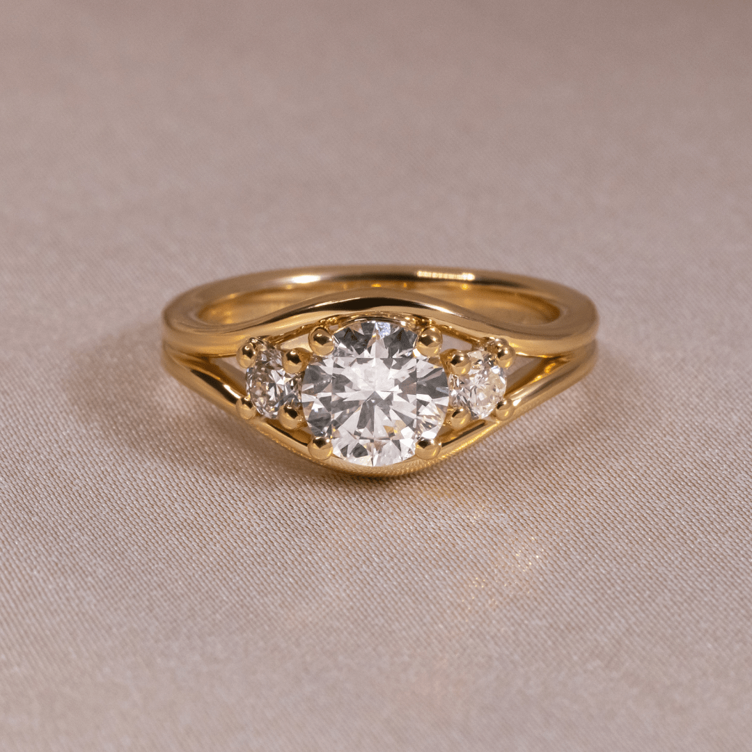 Solitaire-Oval Lab Grown Diamond Engagement Ring