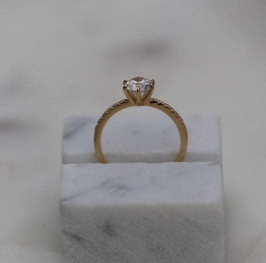 0.85 CT Round Cut Pave CVD E/VS1 Diamond Engagement Ring 7