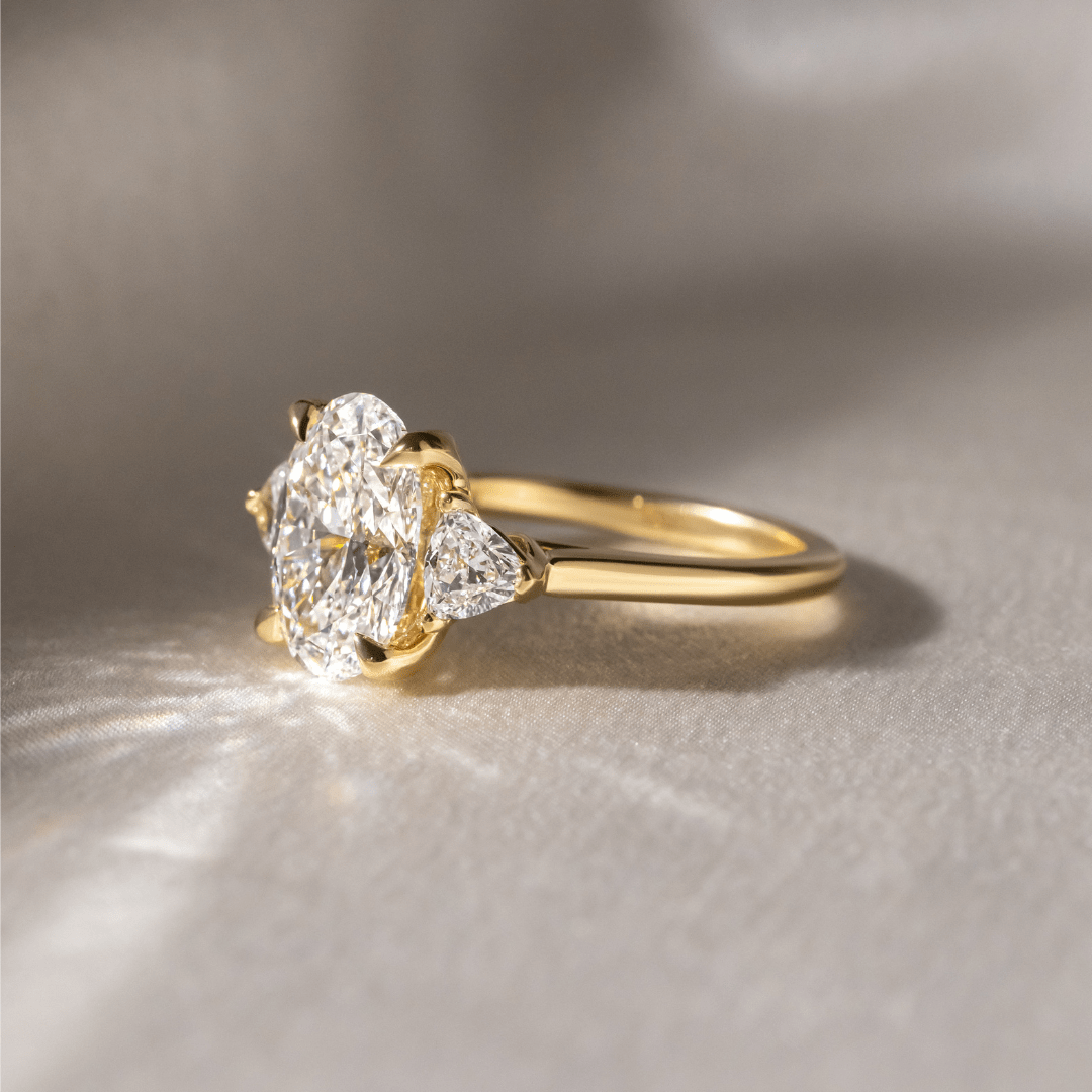 Solitaire-Oval Lab Grown Diamond Engagement Ring