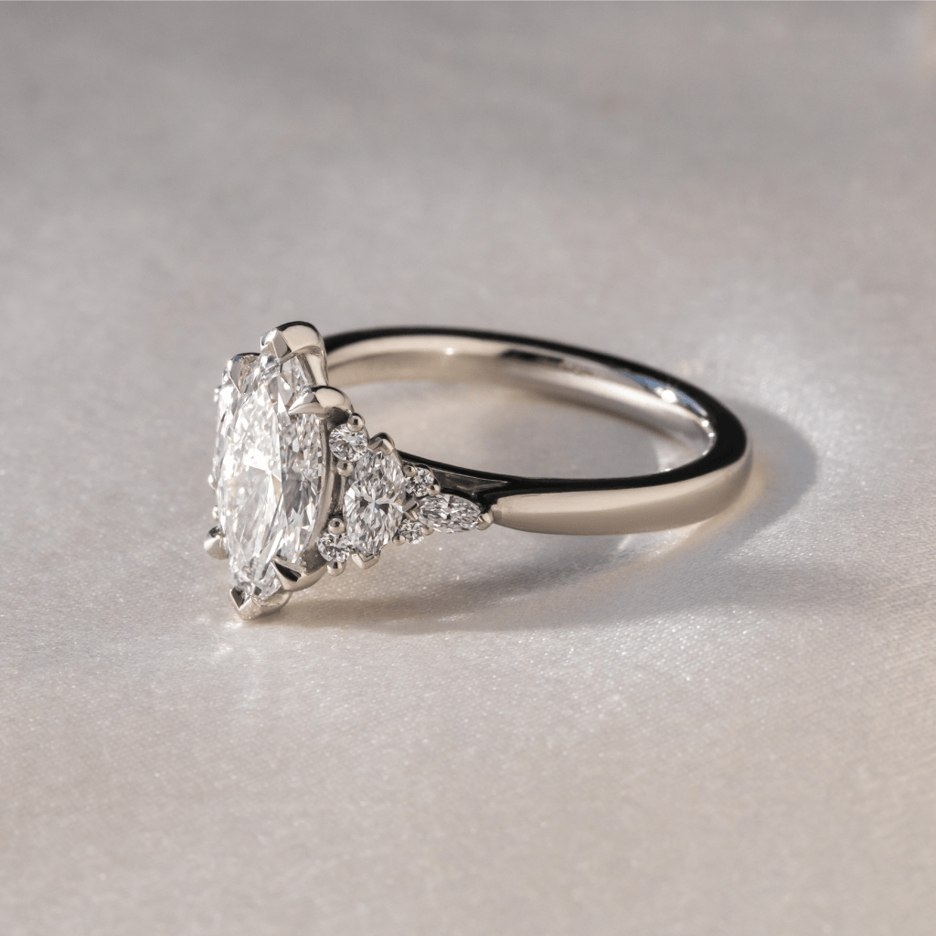 Solitaire-Oval Lab Grown Diamond Engagement Ring