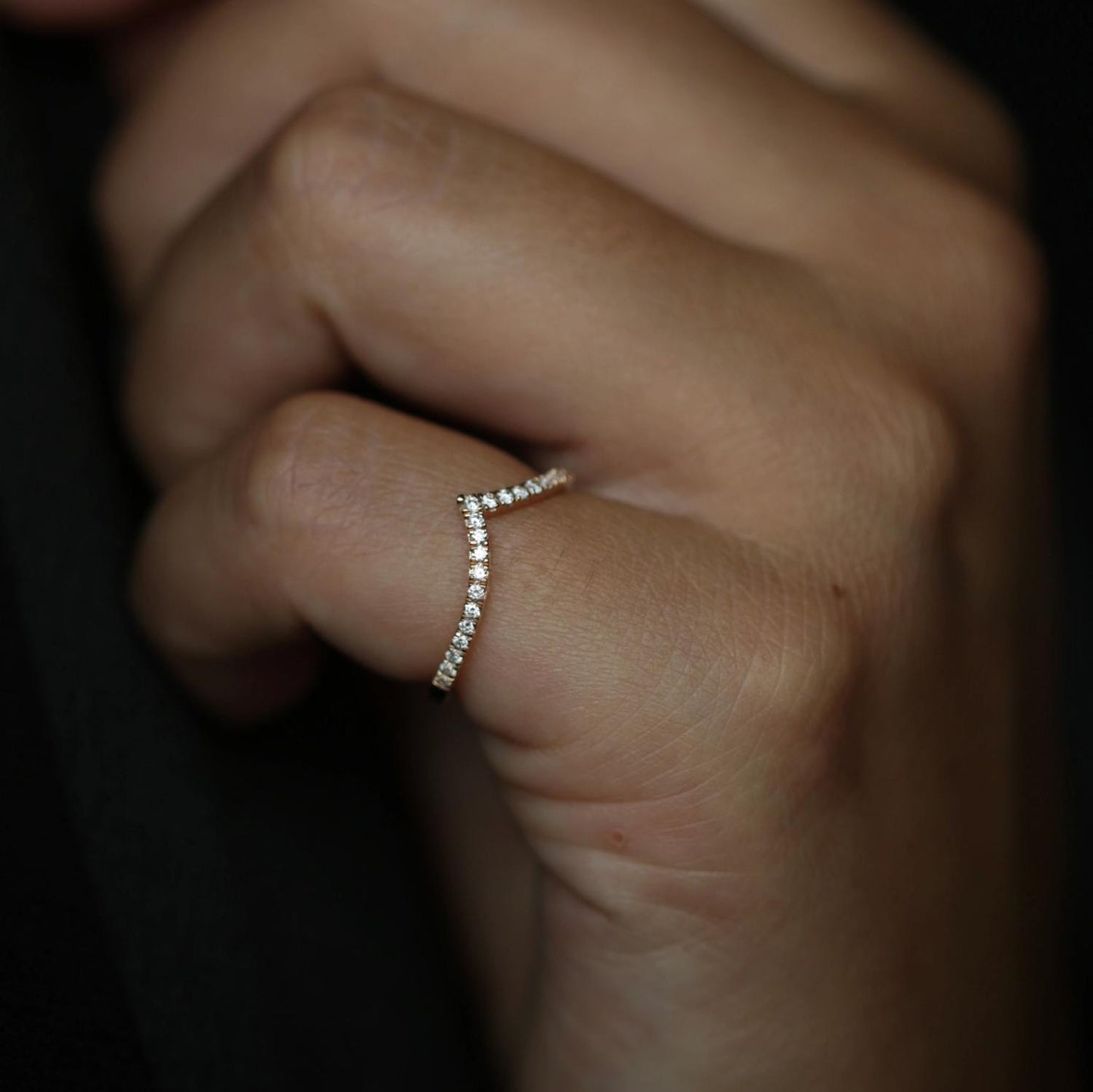 0.225 TCW Round Lab-Grown Diamond V-Curve Wedding Band 10