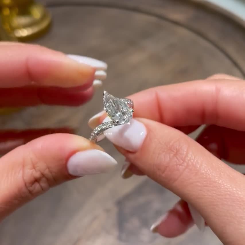 2.0 CT Pear-Shaped Lab Grown Diamond Bypass Engagement Ring 13