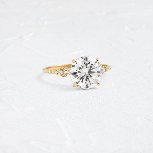 Solitaire-Oval Lab Grown Diamond Engagement Ring