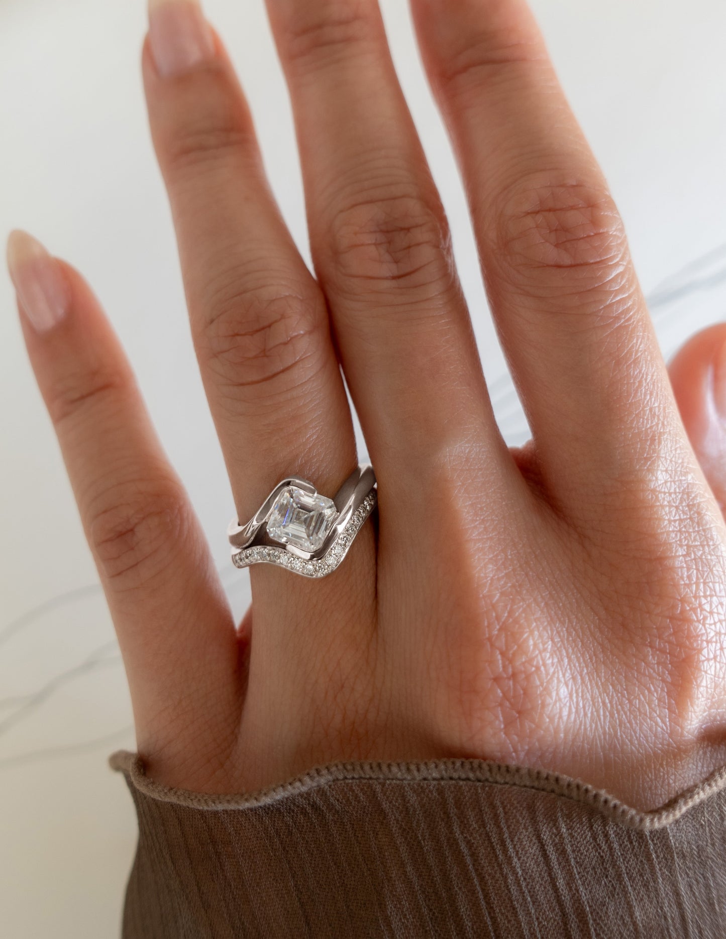 Solitaire Rapture & Pave Band- Oval Lab Grown Diamond Bridal Set