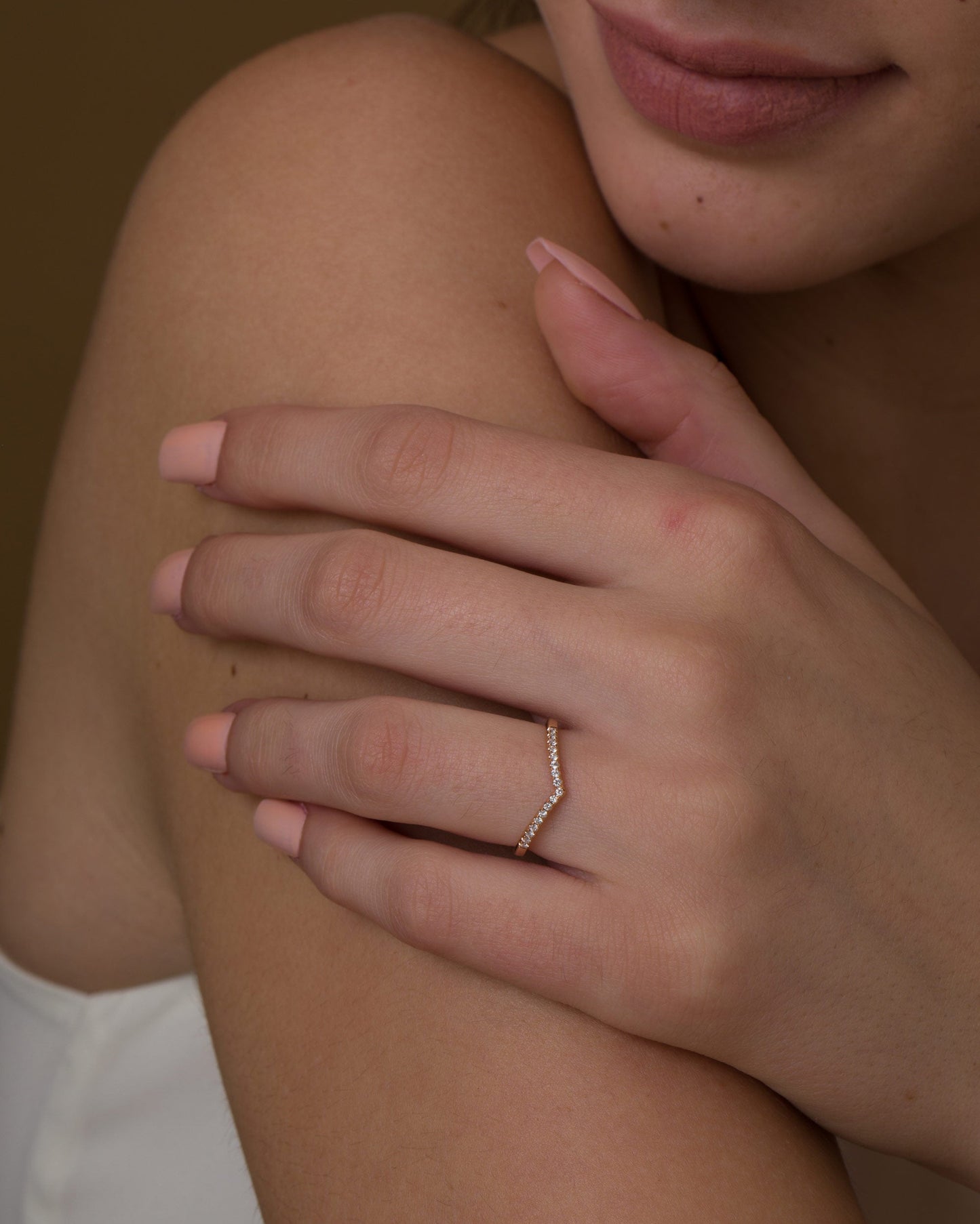 0.14 TCW Round Lab Grown Diamond V Shaped Gold Wedding Band 5