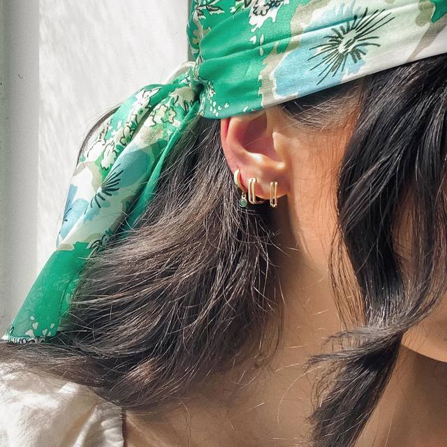 Elegant Dual-Band Square Hoop Earrings 5