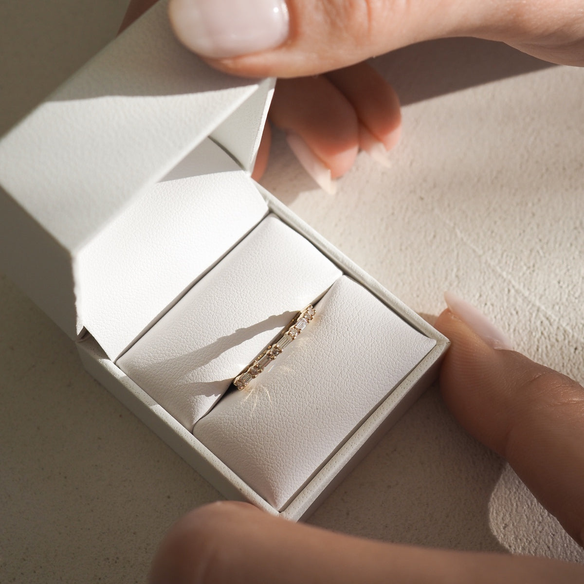 0.50 TCW Baguette & Round Lab Grown Diamond Wedding Band in Elegant Gold Setting 4