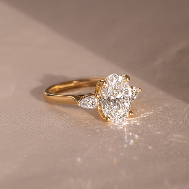 Solitaire-Oval Lab Grown Diamond Engagement Ring