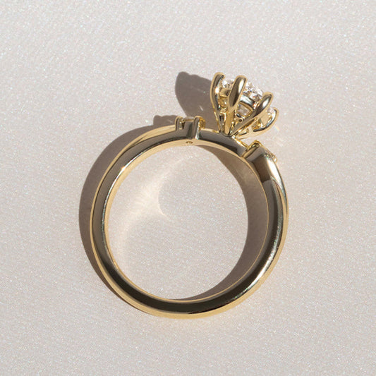 Solitaire-Oval Lab Grown Diamond Engagement Ring