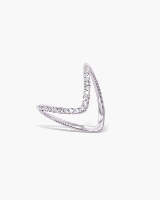Elegant 0.27 TCW Round Lab-Grown Diamond Curved Wedding Band 1