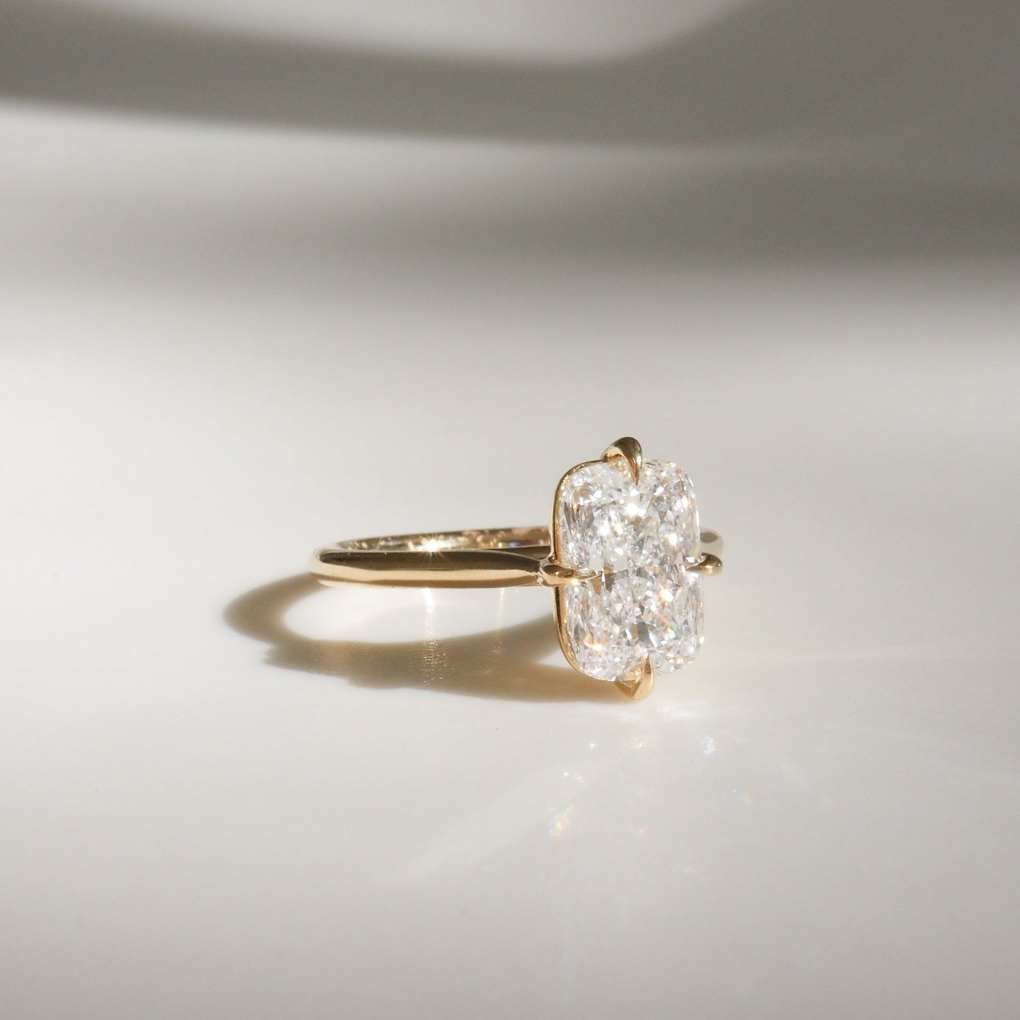 Solitaire-Oval Lab Grown Diamond Engagement Ring