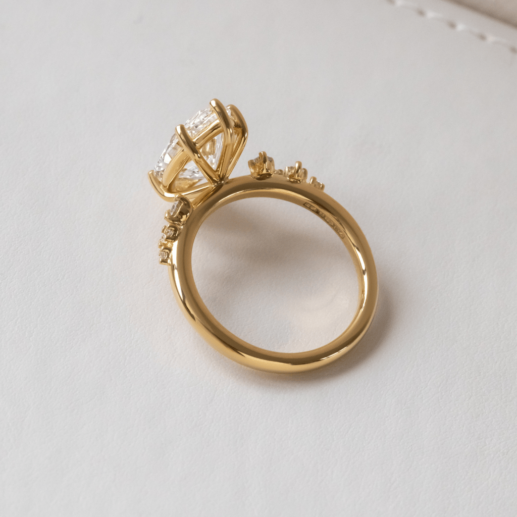 Solitaire-Oval Lab Grown Diamond Engagement Ring