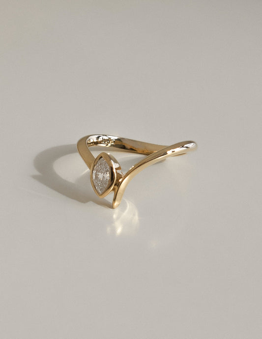 Solitaire-Oval Lab Grown Diamond Engagement Ring