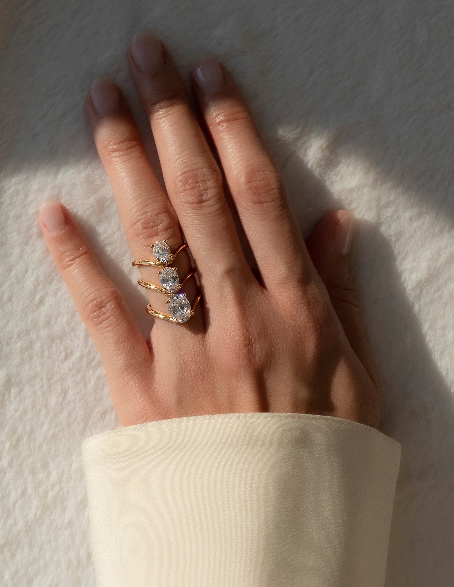 Solitaire Curved Shank-Oval Lab Grown Diamond Engagement Ring