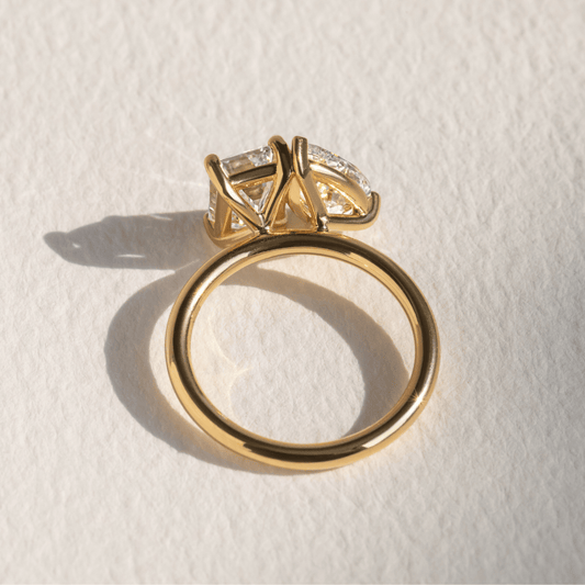 Solitaire-Oval Lab Grown Diamond Engagement Ring