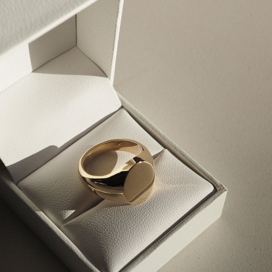Men's Oval Signet Ring 1