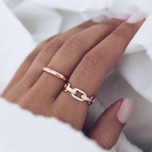 Link Chained Wedding Band 2