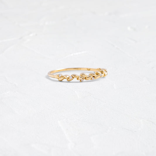Leaves Petal Dainty- 0.10 CT Round Lab Grown Diamond Wedding Band
