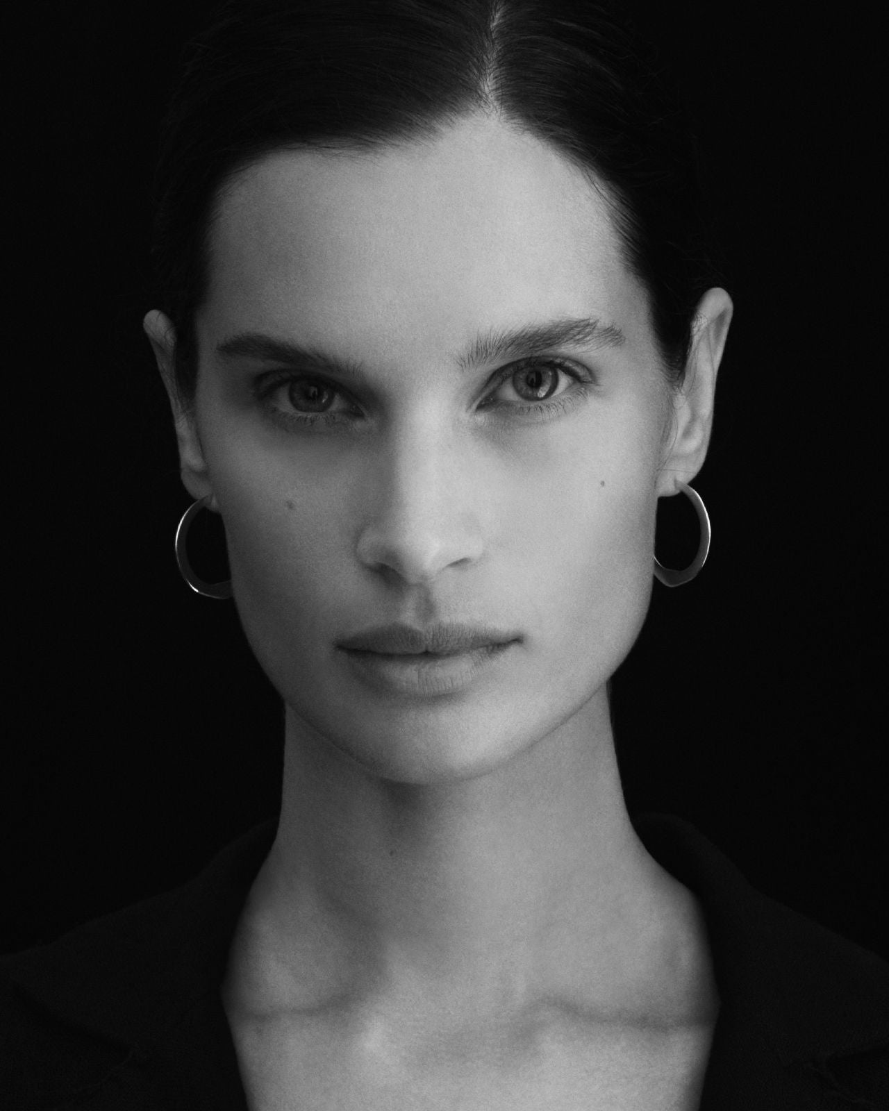 Elegant Silver Twist Hoop Earrings 4