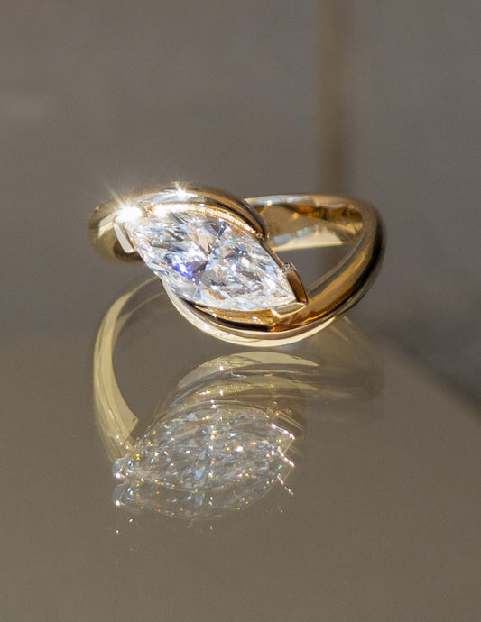Solitaire-Oval Lab Grown Diamond Engagement Ring