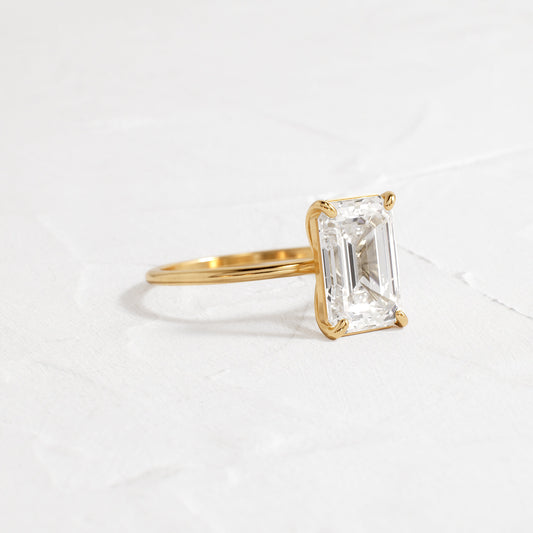 Solitaire-Oval Lab Grown Diamond Engagement Ring