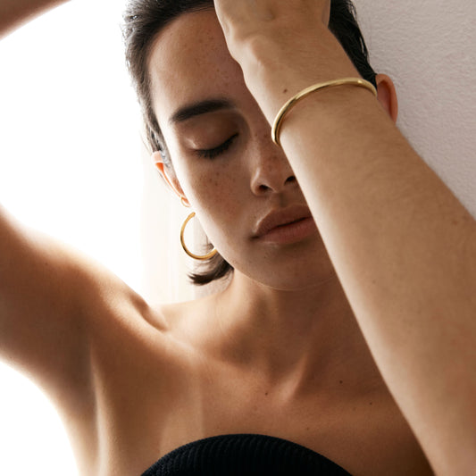 Elegant Gold Open Cuff Bracelet 2