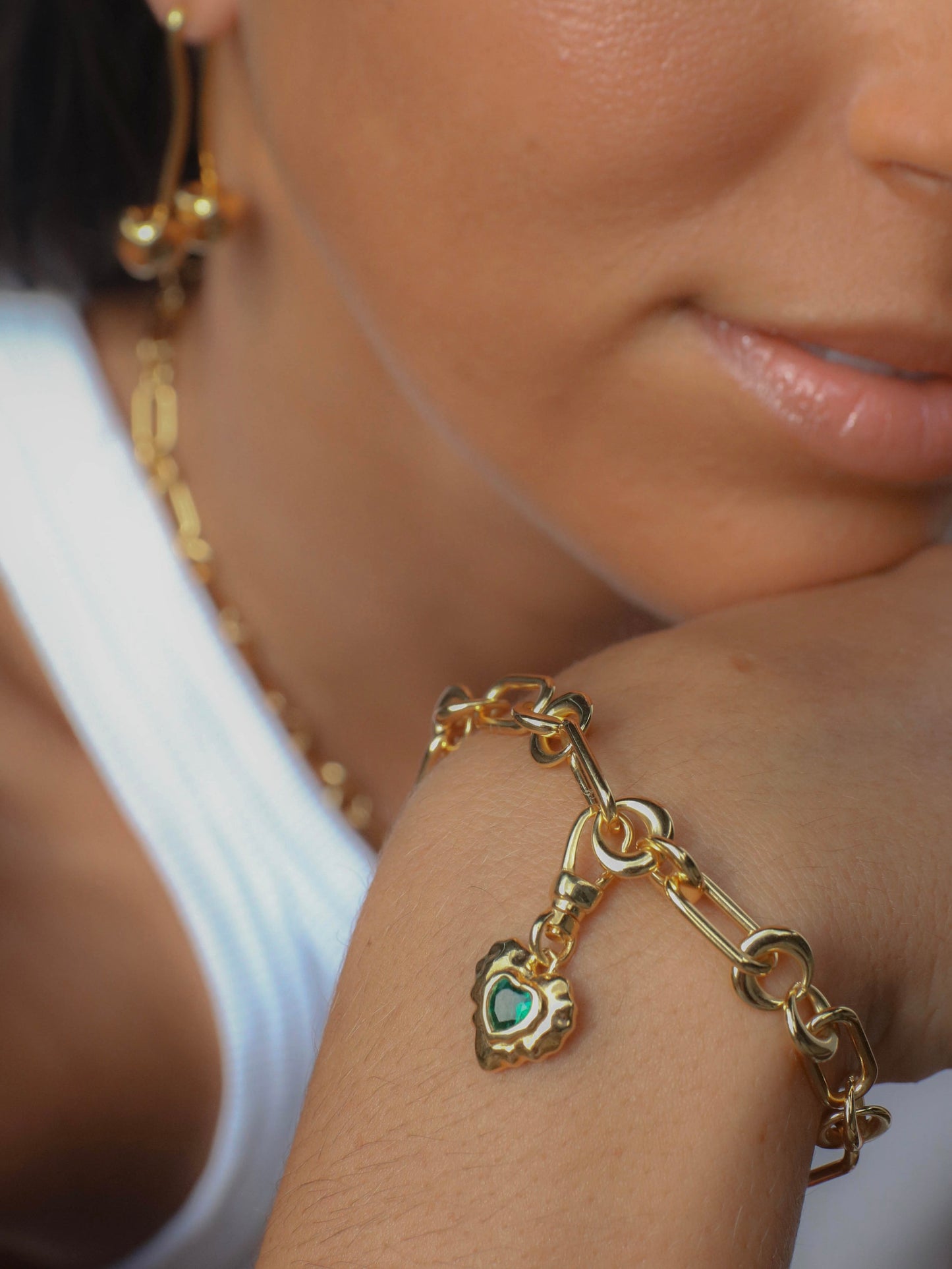 Clip Shaped Chain Made Bracelet 6