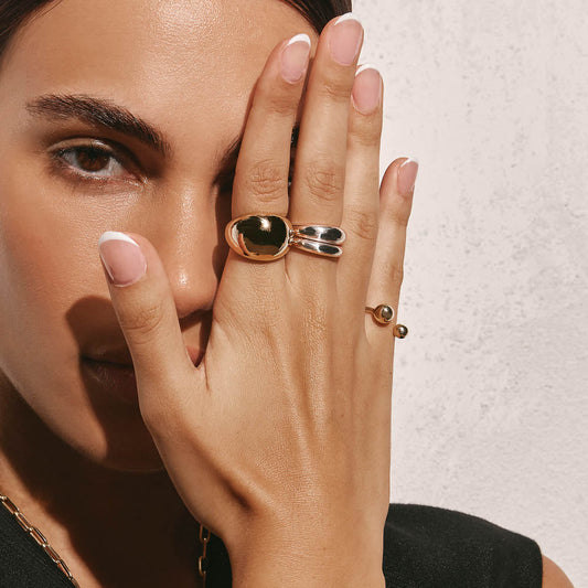 Timeless Elegance: Gold Ball Dome Wedding Band 2