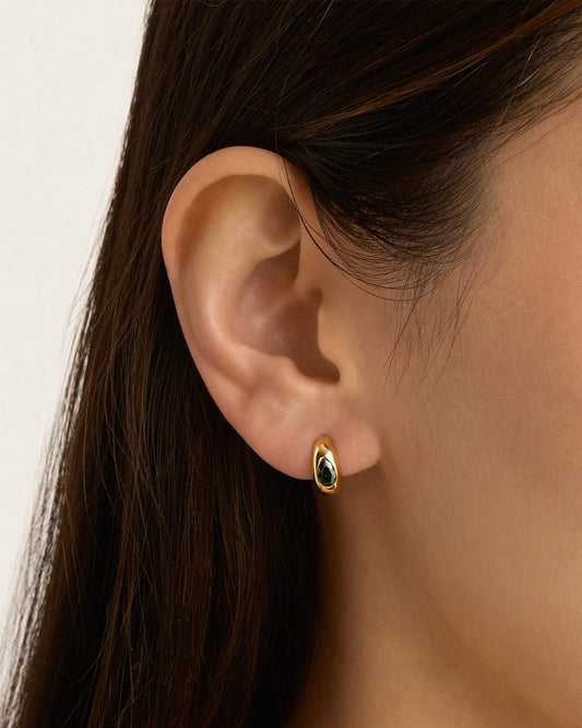 0.10 TCW Pear Shaped Green Topaz Hoop Earrings 2