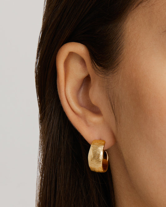 Golden Radiance Woven Hoop Earrings 2