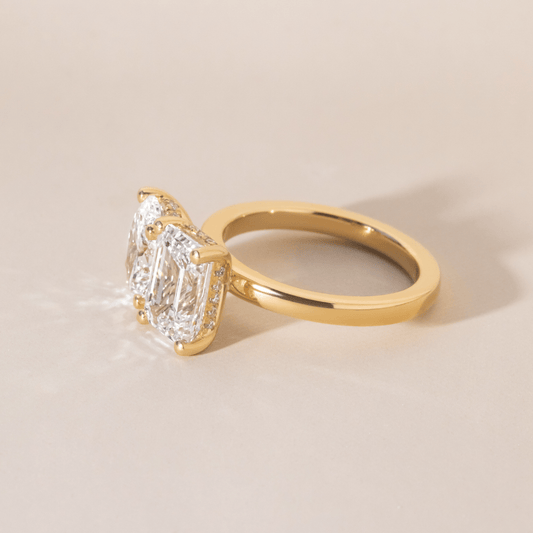 Solitaire-Oval Lab Grown Diamond Engagement Ring